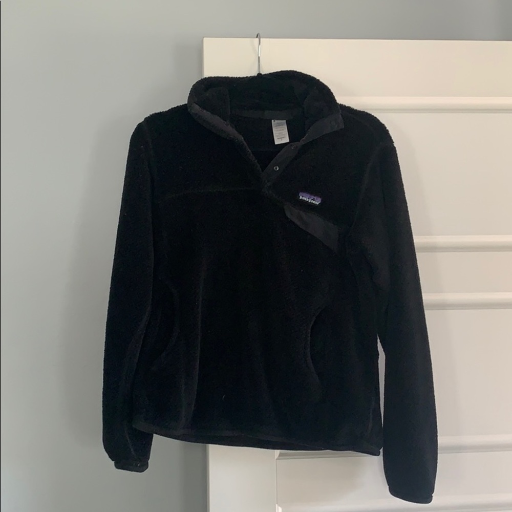Patagonia Black Snap-T pullover